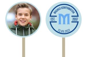 Nr. 13: Slikkepindedesign i blå med foto og navn